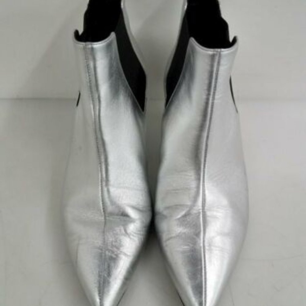 GUCCI LEATHER KITTEN HEELS BOOTIES
